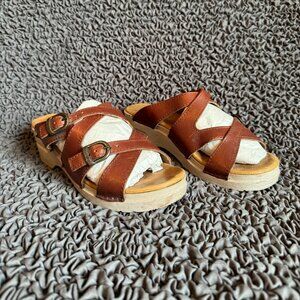 Dansko | Strappy Chunky Clog Brown Sandals Adjustable Straps - Size 7.5/38